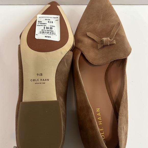 Cole Haan 9.5 whiskey flat/loafer